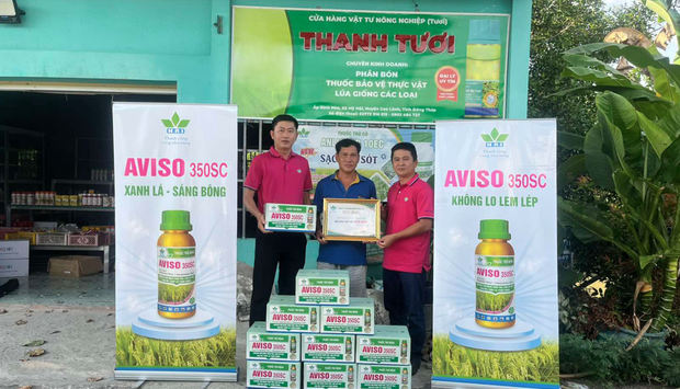 HAI TRI ÂN VÀ VINH DANH ĐẠI LÝ BÁN HÀNG XUẤT SẮC AVISO 350SC TẠI KHU VỰC BẮC SÔNG HẬU